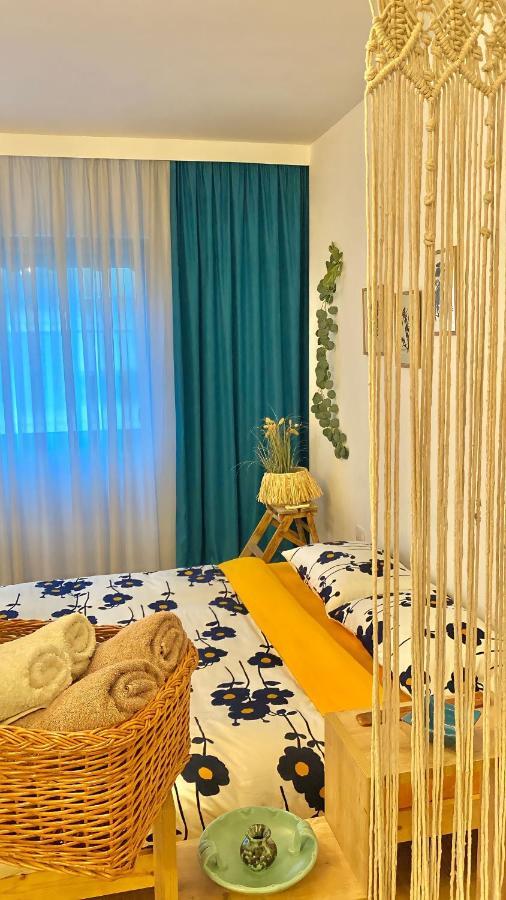 Studio Flat In The City Center Тирана Экстерьер фото