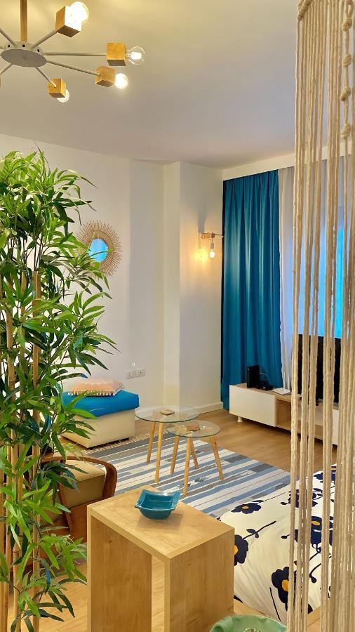 Studio Flat In The City Center Тирана Экстерьер фото